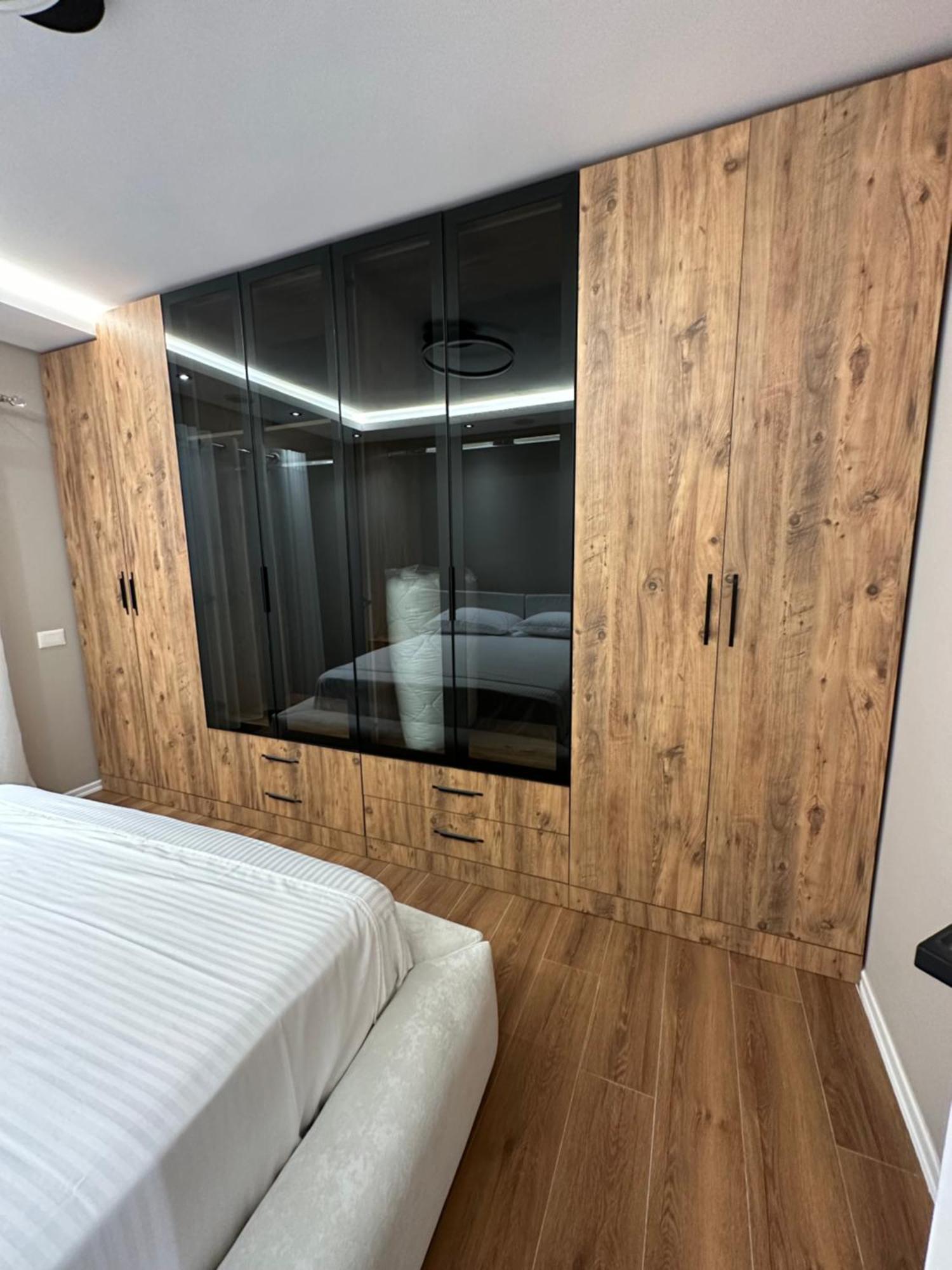 Luxury Center Apartments Tirana Bagian luar foto